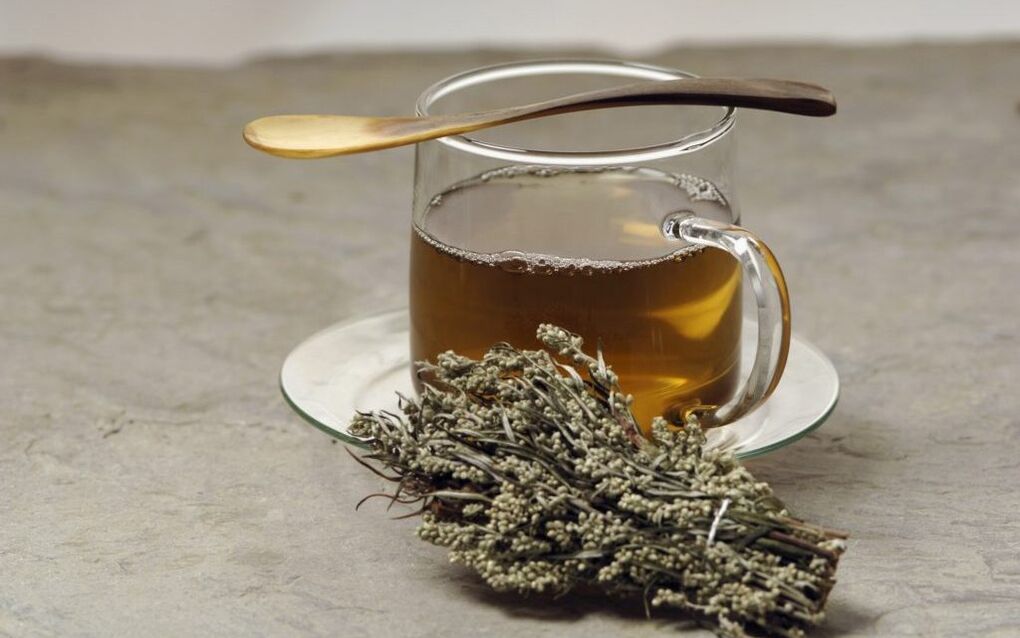 Έγχυμα αψιθιάς κατά των παρασίτων στον οργανισμό